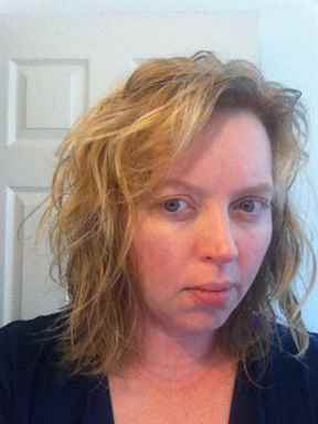 Болела голову неделю не мыла