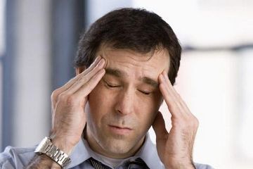 Сильно болит голова ничего не помогает